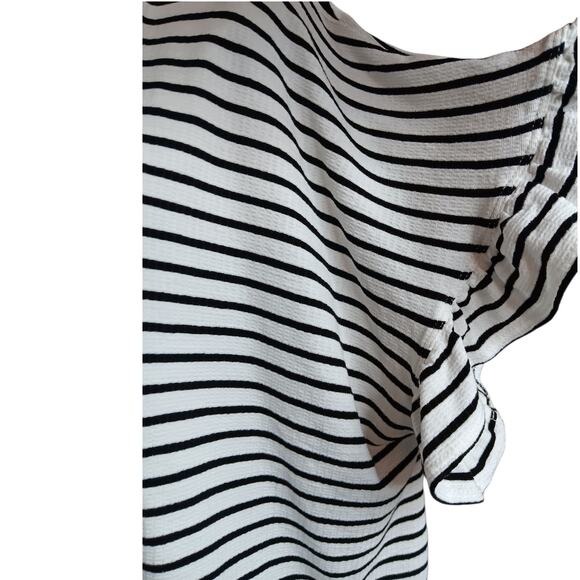 MAX STUDIO Top Blouse Plus 2X Classic Black White Stripes Short Sleeves Comfort‎ - Picture 2 of 10
